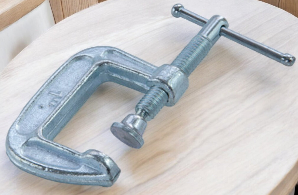 زرجينة على شكل حرف C صلب من بيسي 1 بوصة