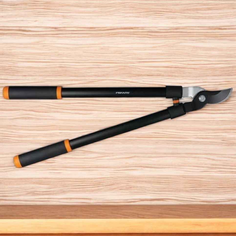 Fiskars 28 Lopper Garden Tool with Steel Blade and SoftGrip Handle