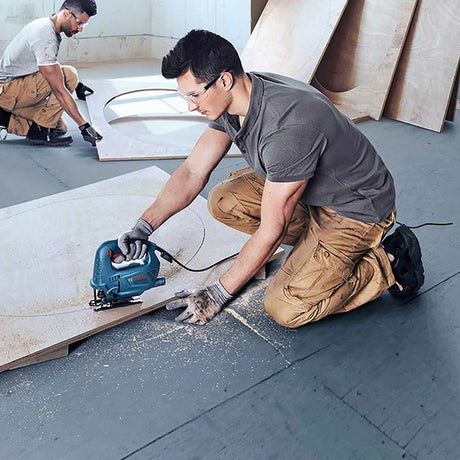 Bosch Professional Chainsaw, GST700 - Blue & Black