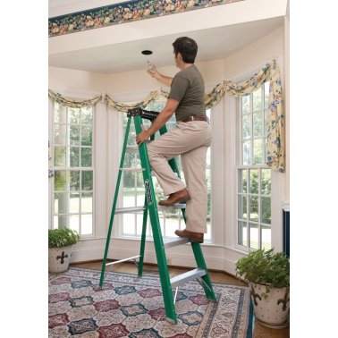 سلم خطوات من الألياف الزجاجية من لويزفيل، 6 بوصات، أخضر