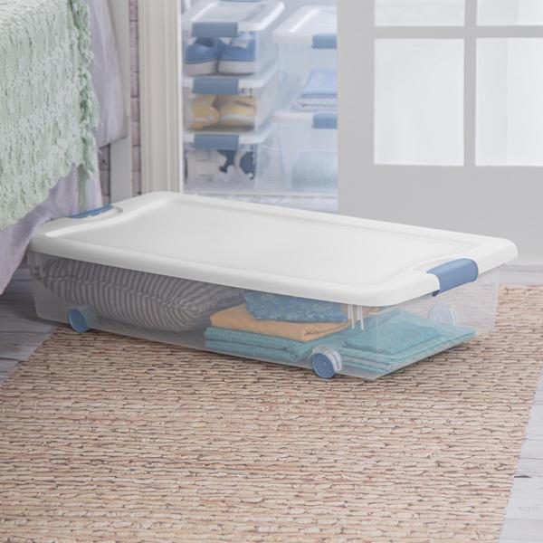 صندوق بلاستيكي مزود بعجلات واغلاق من ستيرلايت، سعة 14 جالون، شفاف