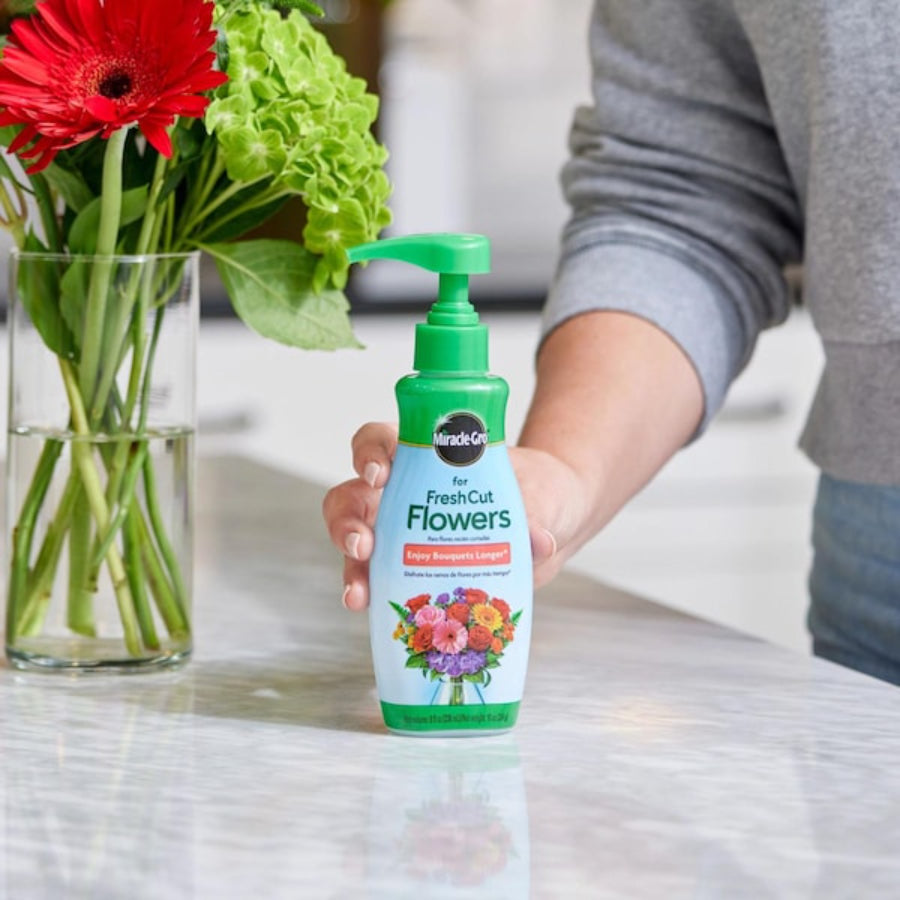 Scotts Miracle Grow Fresh Flower Food 8 oz