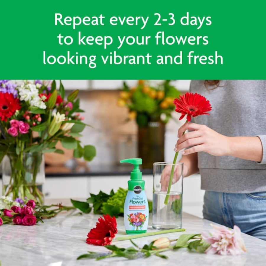 Scotts Miracle Grow Fresh Flower Food 8 oz