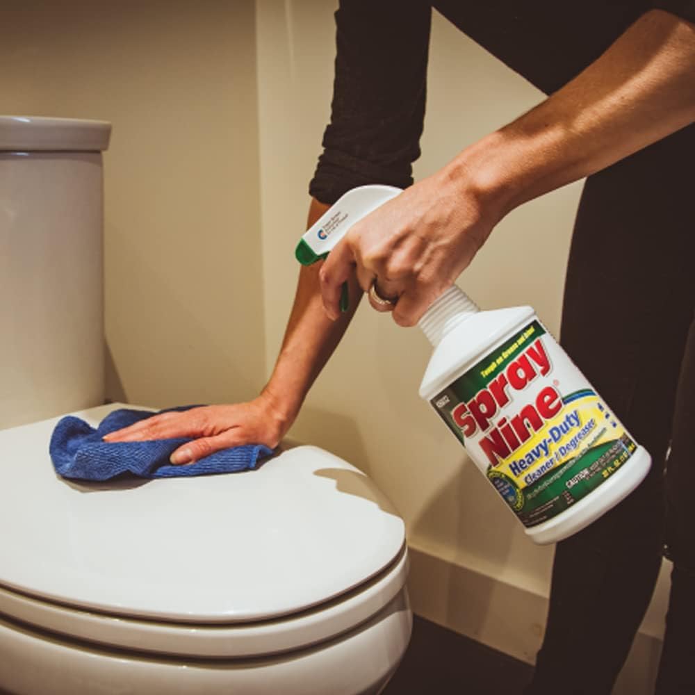 منظف ومطهر سبراي ناين شديد التحمل متعدد الاغراض، 32 اونصة، ابيض