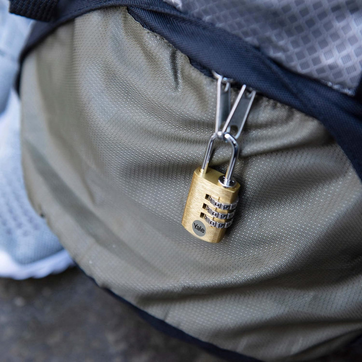 Yale Padlock Combination Aluminium 20mm Gold