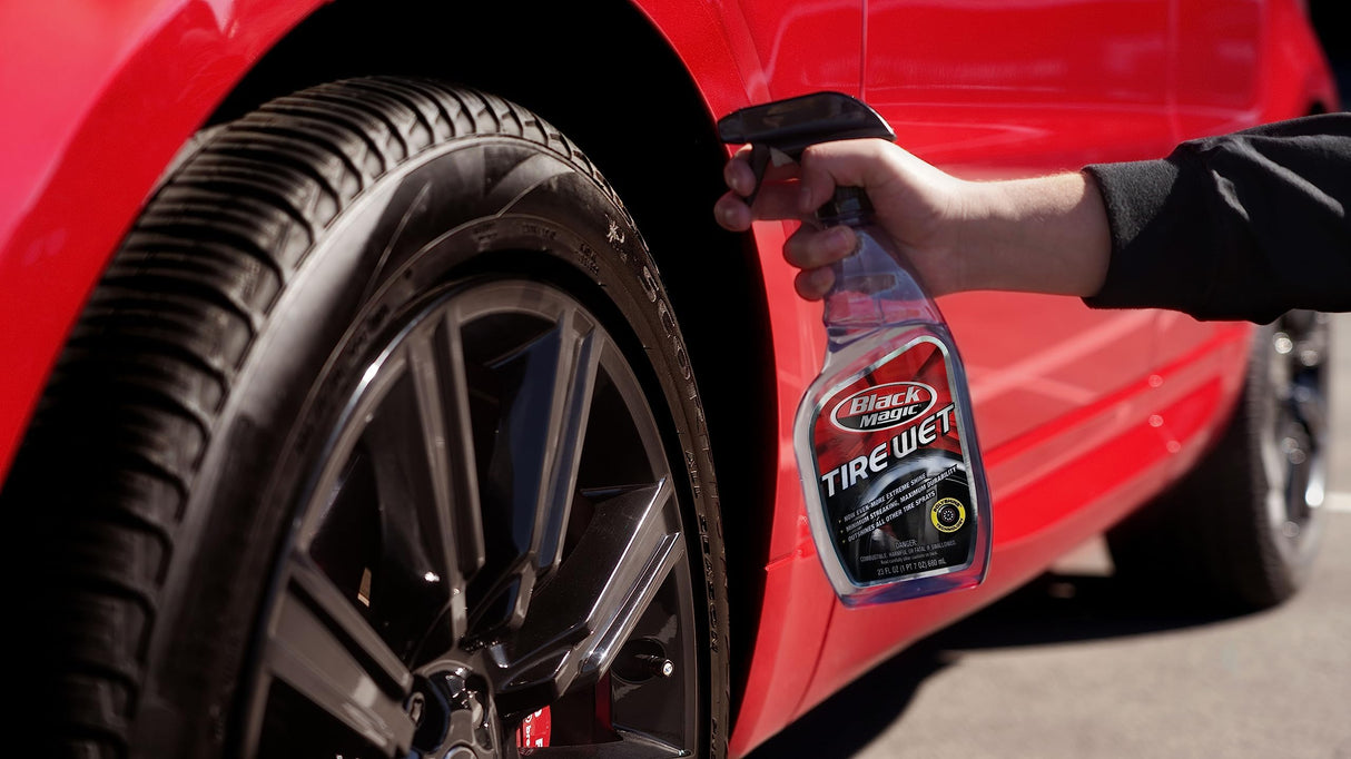 سبراي تنظيف الاطارات رطب من بلاك ماجيك - 680 مل