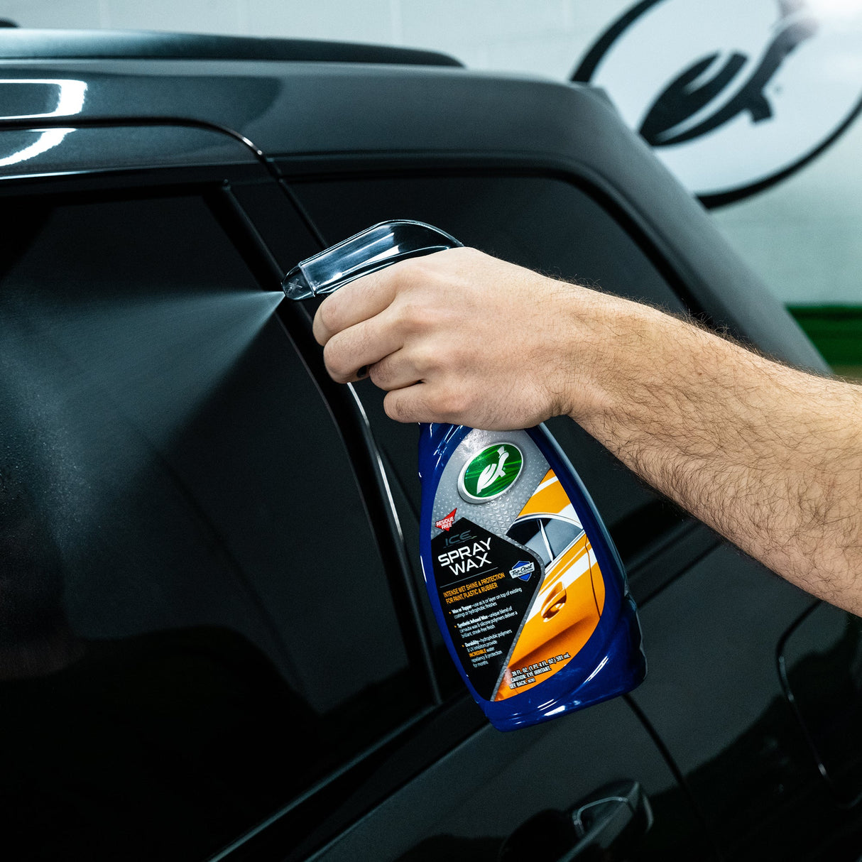 سبراي شمع لتلميع السيارات ايس من تيرتل واكس - 591 مل