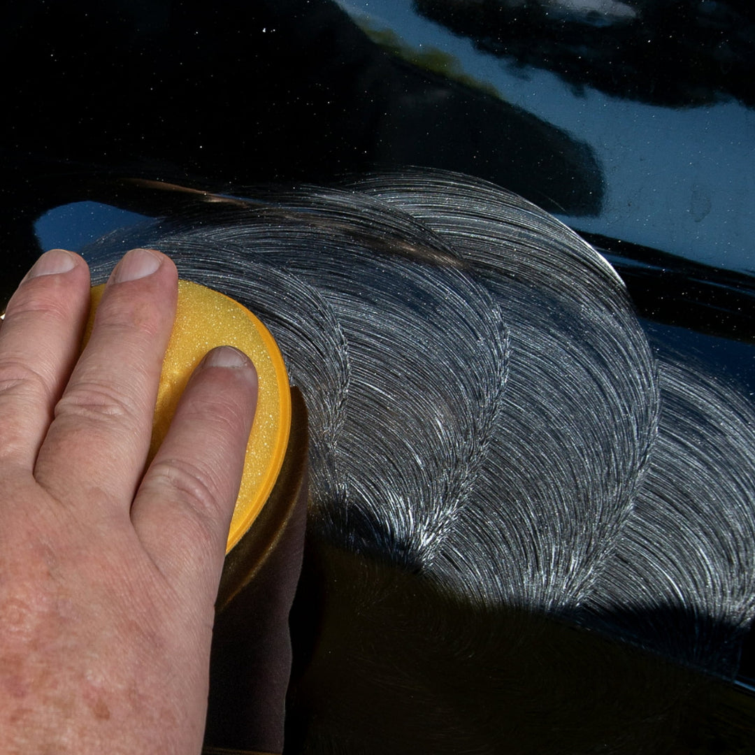 ماجوايرز سكراتش إكس - مزيل الخدوش الدقيقة والشوائب مع حماية بالشمع - ٢٠٧ مل