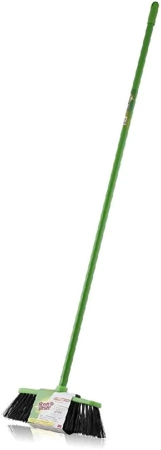 Scotch-Brite Twister Extra Outdoor Broom with Stick – Green & Black
